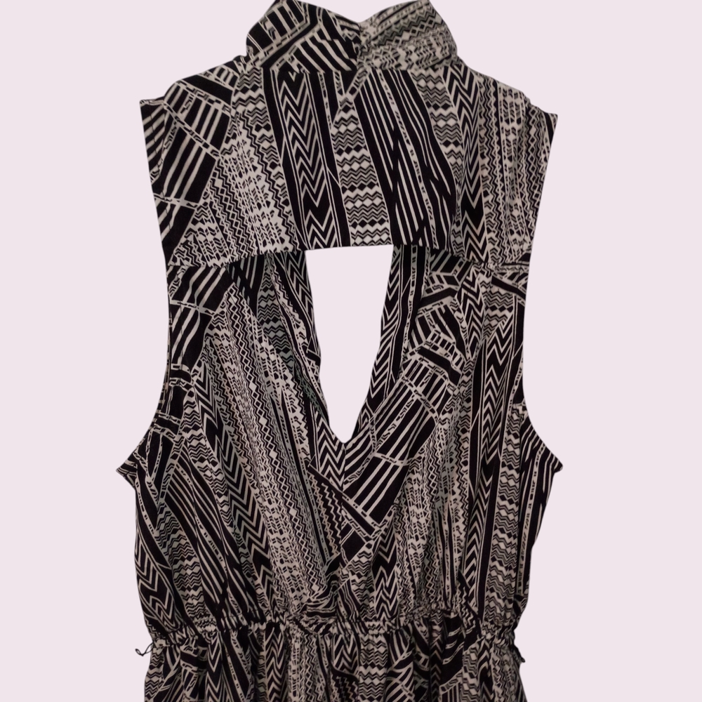 Forever 21 Monochrome Patterned Backless Dress - image 3